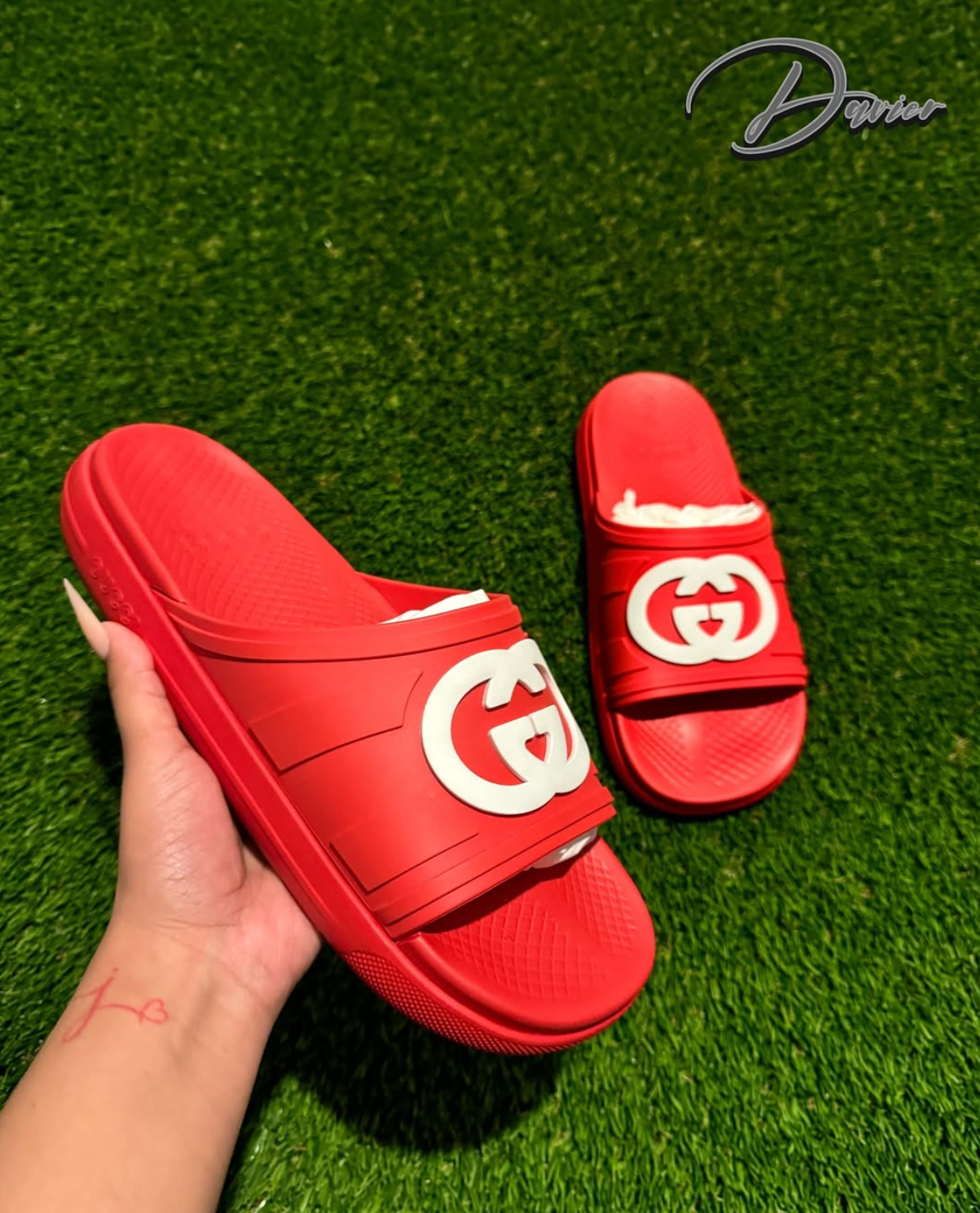 Red Classic GG Slides